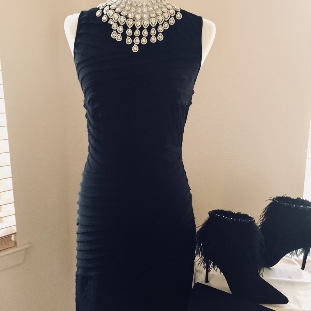 CALVIN KLEIN Black NWT Knit Sheath Dress- Size 8